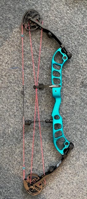 Prime Centergy X1 36 50-60 pond 29 inch RH Electro Teal