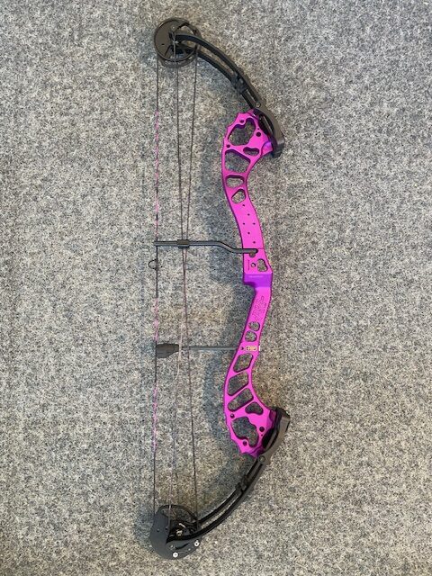 PSE PHENOM SD RH Purple Treklengte 23.5-29 inch verstelbaar 30-40 pond