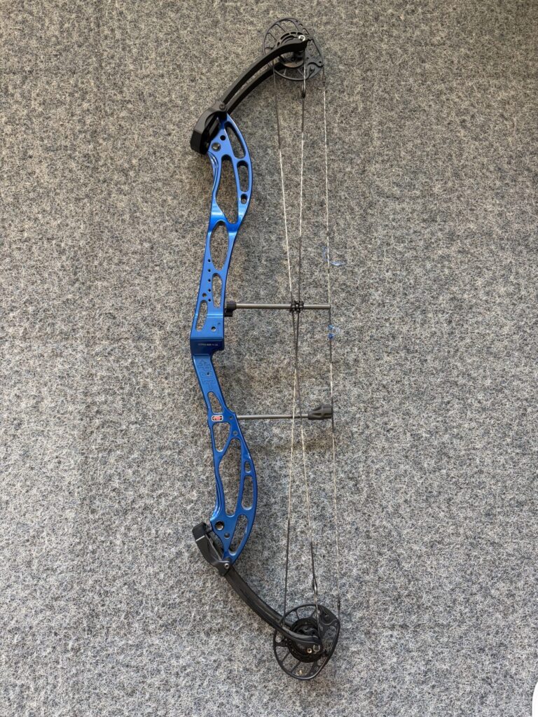 PSE supra focus XL LH Blauw 50-60 pond 28 - 33,5 inch treklengte verstelbaar